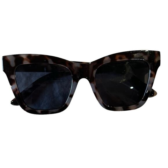 Sunglasses Bundle of 8 - 2 American Eagle, 1 Blue Planet others No Brand main image 5